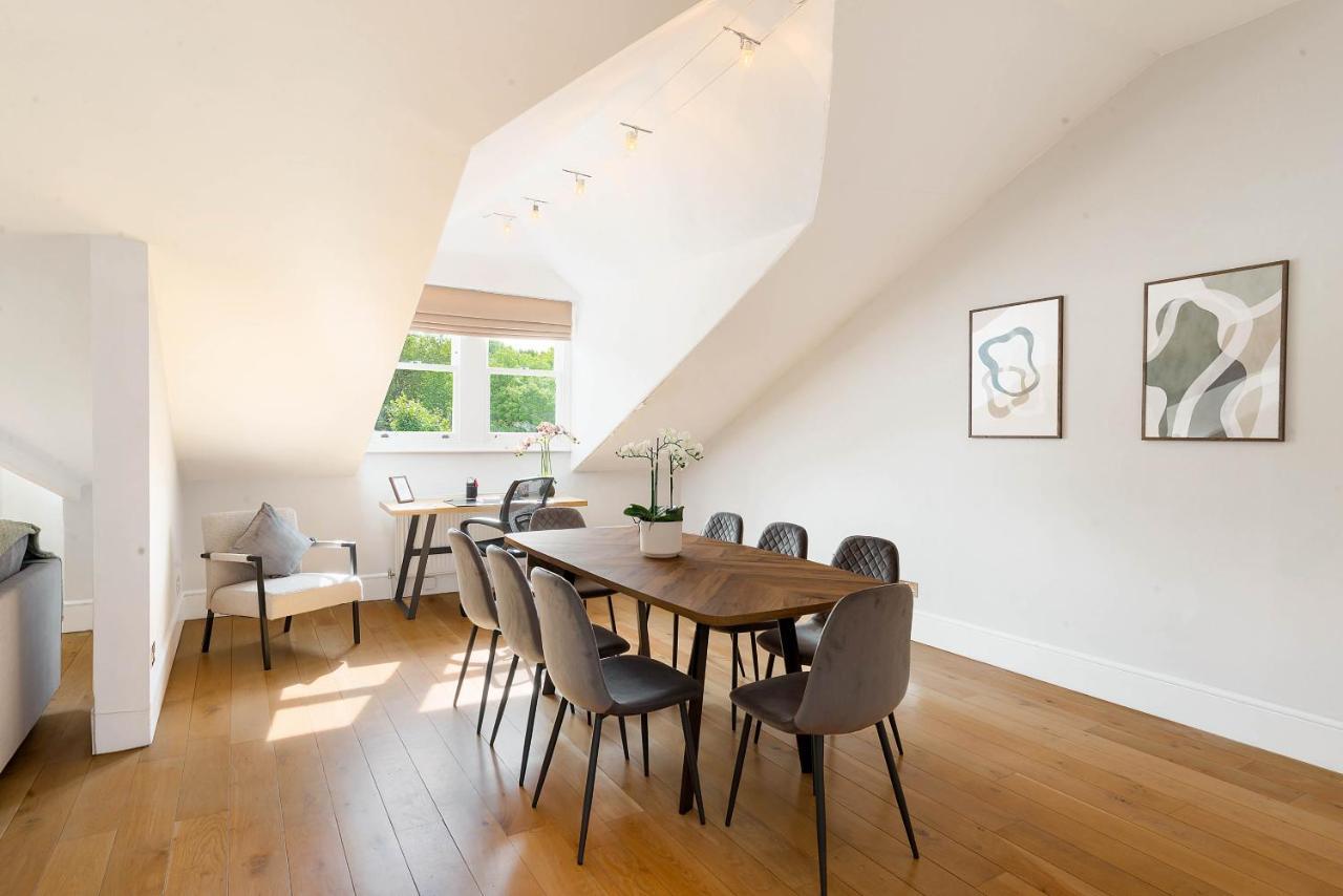 Lovely Central Apartment With Park Views Londra Exterior foto