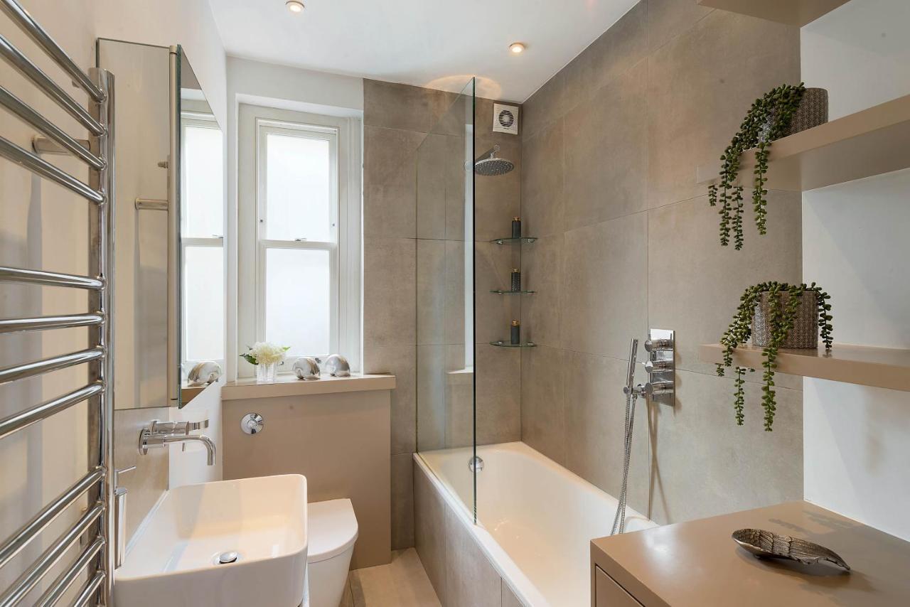 Lovely Central Apartment With Park Views Londra Exterior foto