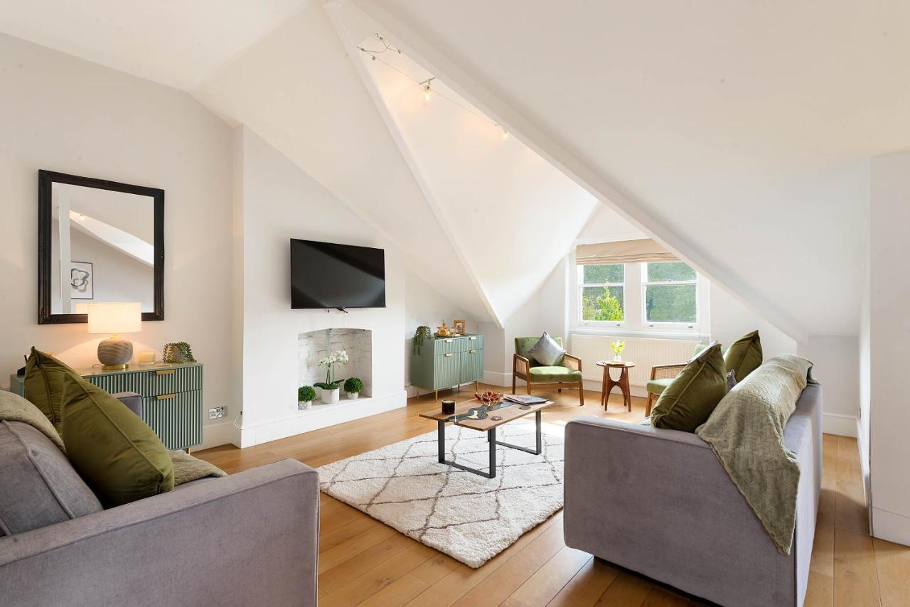 Lovely Central Apartment With Park Views Londra Exterior foto